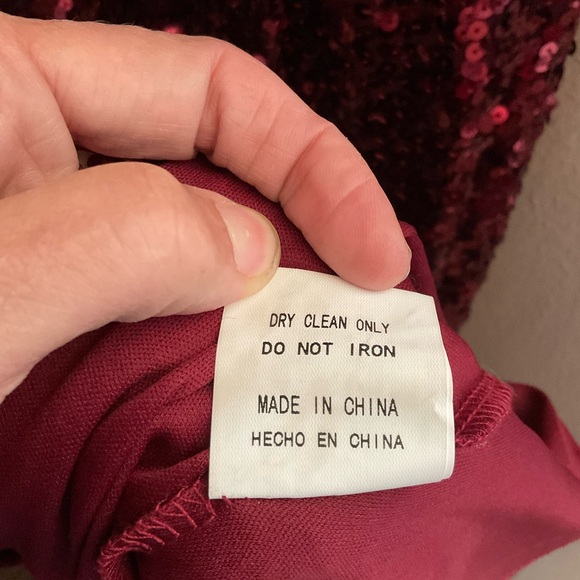 Maniju off the shoulder sequin gown with high side slit. Large - Picture 12 of 16